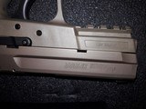 SIG SAUER SP2022 9MM LUGER (9X19 PARA) - 2 of 3