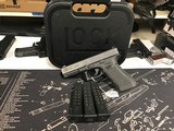 GLOCK 22 .40 CALIBER - 1 of 3