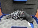 SMITH & WESSON 629 DELUXE .44 MAGNUM