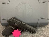SIG SAUER P320 9MM LUGER (9X19 PARA) - 1 of 3