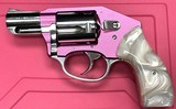 CHARTER ARMS CHIC LADY .38 SPL - 1 of 1