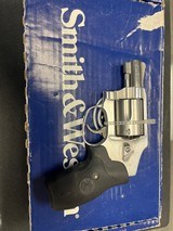 SMITH & WESSON 642 AIRWEIGHT CRIMSON TRACE LASERGRIPS .38 SPL +P - 1 of 3
