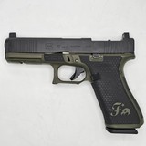 GLOCK 17 GEN 5 9MM LUGER (9X19 PARA) - 1 of 2