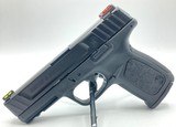 SMITH & WESSON SD40 .40 S&W - 1 of 3