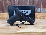 Smith & Wesson M&P M2.0 Optic Ready 10MM - 2 of 3