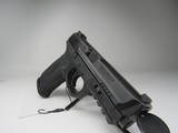 SMITH & WESSON M&P40 .40 S&W - 2 of 3