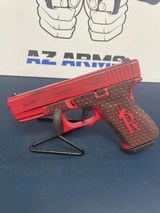 GLOCK 19
Gen 3 9MM LUGER (9X19 PARA) - 2 of 3
