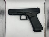 GLOCK 17
Gen 5 9MM LUGER (9X19 PARA) - 1 of 3