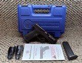 SMITH & WESSON M&P 40 .40 S&W - 1 of 3