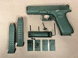 GLOCK Glock 17 MOS 9MM LUGER (9X19 PARA) - 2 of 3