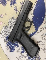 GLOCK 22 .40 S&W - 1 of 2