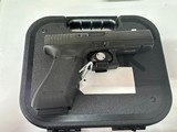 GLOCK 22 GEN 4 .40 CALIBER - 2 of 3