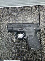 SMITH & WESSON M&P 9 SHIELD 9MM LUGER (9X19 PARA) - 1 of 3