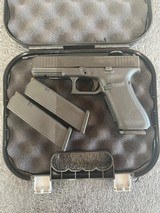 GLOCK 17 GEN 5 9MM LUGER (9X19 PARA) - 1 of 3