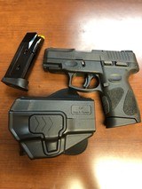 TAURUS G2c PT111 9MM LUGER (9X19 PARA) - 1 of 3