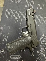 DAN WESSON FIREARMS DISCRETION 9MM LUGER (9X19 PARA) - 1 of 2