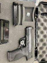 SMITH & WESSON m&p40 stainless .40 S&W - 1 of 3
