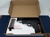 SMITH & WESSON M&P9 SHEILD EZ M2.0 9MM LUGER (9X19 PARA) - 1 of 3