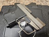MAGNUM RESEARCH Micro Desert Eagle .380 ACP - 2 of 3