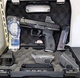 BERETTA APX 9MM LUGER (9X19 PARA) - 1 of 3