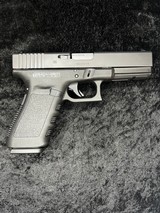 GLOCK Glock 21 SF .45 ACP - 2 of 3