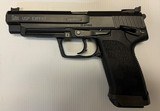 HECKLER & KOCH USP .40 S&W Full Size .40 S&W - 2 of 3