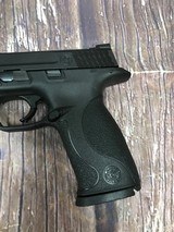 SMITH & WESSON M&P 40 .40 S&W - 2 of 3