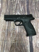 SMITH & WESSON M&P 40 .40 S&W - 1 of 3
