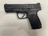 SMITH & WESSON M&P40 M2.0 .40 S&W - 1 of 3