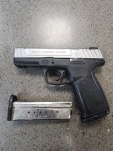 SMITH & WESSON S&W SD9 VE 9MM LUGER (9X19 PARA) - 1 of 3