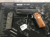 COLT 1911 COMBAT COMMANDER .45 ACP - 1 of 3