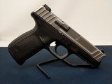 SMITH & WESSON SD9 VE 9MM LUGER (9X19 PARA) - 2 of 2