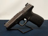 SMITH & WESSON SD9 VE 9MM LUGER (9X19 PARA) - 1 of 2