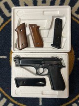 TAURUS PT92 9MM LUGER (9X19 PARA) - 1 of 2