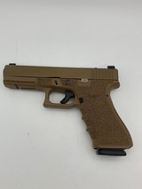 GLOCK 22 .40 S&W - 1 of 3