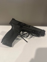 SMITH & WESSON M&P 9 M2.0 9MM LUGER (9X19 PARA) - 1 of 2