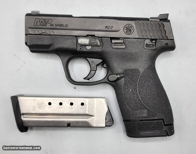 SMITH & WESSON M&P 40 .40 CALIBER