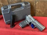 SIG SAUER P320 COMPACT 9MM LUGER (9X19 PARA) - 1 of 3