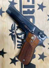 SMITH & WESSON MODEL 39-2 9MM LUGER (9X19 PARA) - 1 of 1