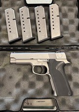 SMITH & WESSON MODEL 4586 .45 ACP - 1 of 3