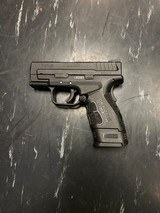 SPRINGFIELD ARMORY XD-9/40 9MM LUGER (9X19 PARA) - 1 of 3