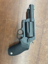 TAURUS THE JUDGE .45 LC/.410 GA - 1 of 2
