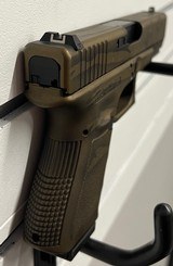 GLOCK G19 GEN 3 9MM LUGER (9X19 PARA) - 2 of 3