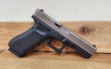 GLOCK 17 GEN 4 NibOne Two Tone 9MM LUGER (9X19 PARA) - 1 of 3