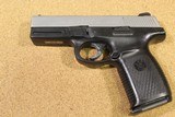 SMITH & WESSON SD40 VE .40 S&W - 2 of 3