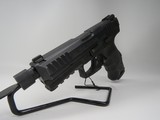 HECKLER & KOCH VP40 Tactical .40 S&W - 2 of 3
