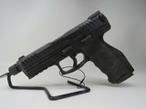 HECKLER & KOCH VP40 Tactical .40 S&W - 1 of 3