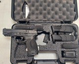SMITH & WESSON M&P 2.0 .40 S&W - 2 of 2