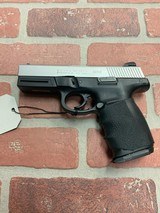 SMITH & WESSON SW9VE 9MM LUGER (9X19 PARA) - 1 of 3