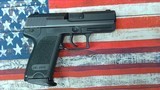 HECKLER & KOCH H&k USP Compact .40 S&W .40 CALIBER - 1 of 3